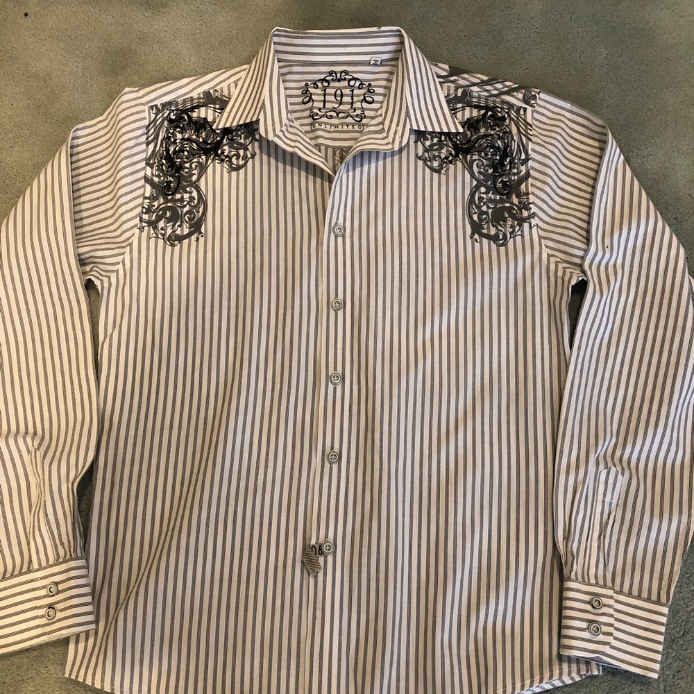 191 UNLIMITED Boys XL Casual Button Down Shirt